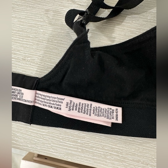 Victoria’s secret Wireless Bra - Picture 2 of 3